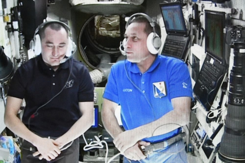 Российские космонавты на МКС отдохнут на Новый год два дня