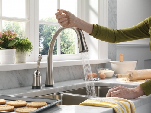 Преимущества и недостатки сенсорных смесителей