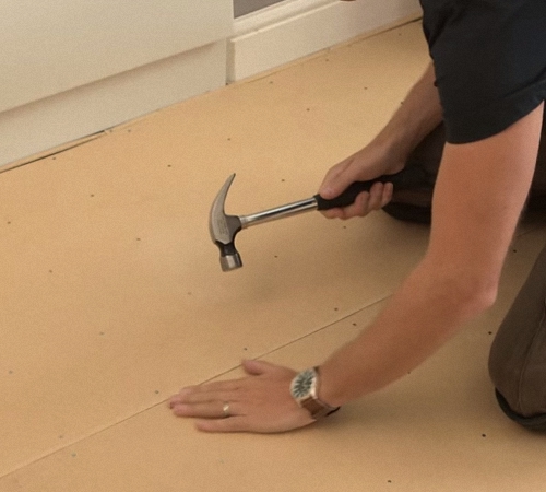 Разновидности линолеума для укладки на фанеру