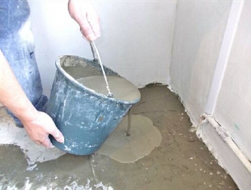 Самовыравнивающаяся смесь для пола: расход материала