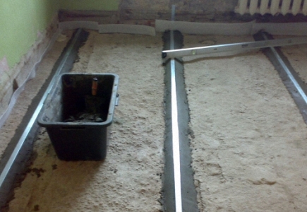 Определение нулевого уровня для стяжки пола