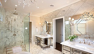 Зеркальная плитка в ванной