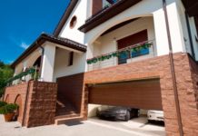 Ворота «АЛЮТЕХ»: красота, не требующая жертв