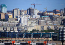 Жилье — только за рубли, ключи — лишь после регистрации. Министерство разъяснило указ по долевке