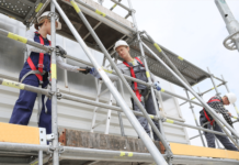 Использование строительных лесов