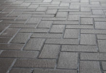 На что обратить внимание при выборе тротуарной плитки?