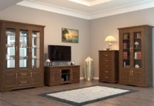 Выбираем мебель для гостиной из массива