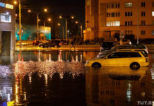 Почему из-за прорыва всего одной трубы сотни тысяч минчан остались без воды? Разбираемся