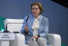 Попова рассказала о самом длительном случае заболевания коронавирусом