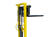 Штабелер: виды, особенности и назначение