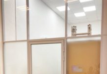 Стеклянные перегородки для офиса: достоинства