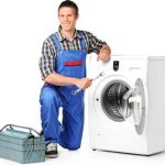Не отжимает стиральная машинка: к кому обратиться