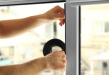 Замена уплотнителя на пластиковом окне