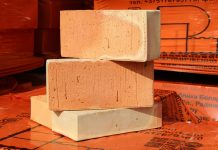 Как выбрать и использовать строительные полнотелые кирпичи