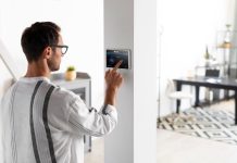 Установка систем видеонаблюдения: надежный способ обеспечить безопасность в доме и бизнесе