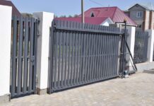 Откатные ворота: Выбор, установка и эксплуатация