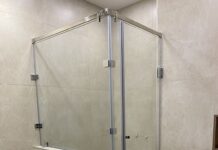 Душевые перегородки из стекла и двери: Стиль, функциональность и безопасность