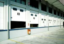 Секционные промышленные ворота: Надежность и эффективность для вашего бизнеса